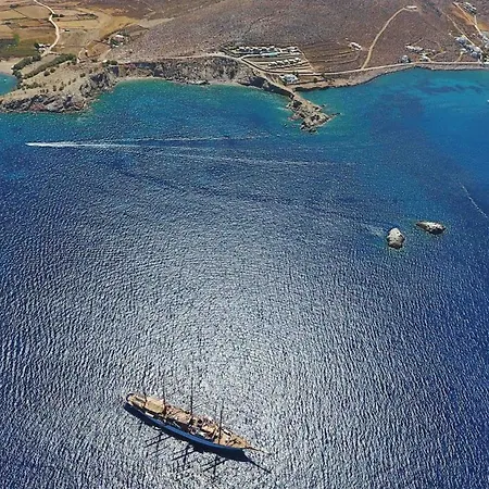 Folegandros Aspropounta Double Beachfront *