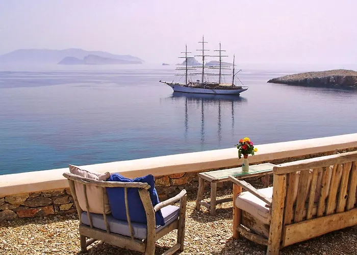 Folegandros Aspropounta Double Beachfront Каравостаси