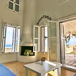 Folegandros Aspropounta Double Beachfront * Karavosztászisz
