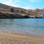 Folegandros Aspropounta Double Beachfront Villa Karavosztászisz