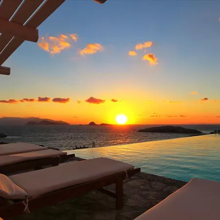Villa Folegandros Aspropounta Double Beachfront *