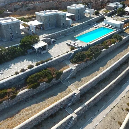 Folegandros Aspropounta Double Beachfront Villa Karavostasis (Folegandros)