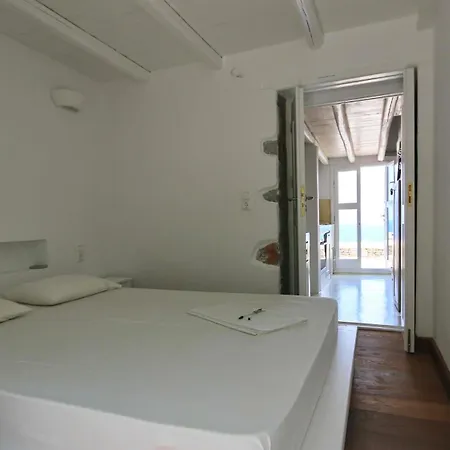 Folegandros Aspropounta Double Beachfront Villa *