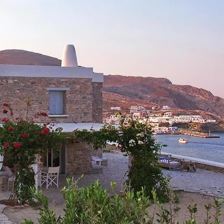 Villa Folegandros Aspropounta Double Beachfront *