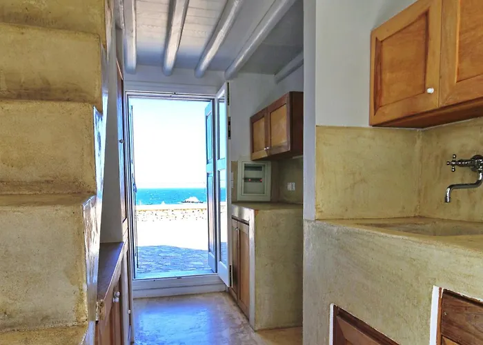 Villa Folegandros Aspropounta Double Beachfront