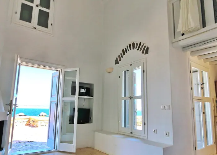 Folegandros Aspropounta Double Beachfront Villa
