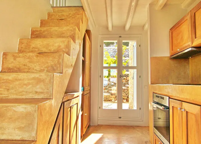 Folegandros Aspropounta Double Beachfront Villa *