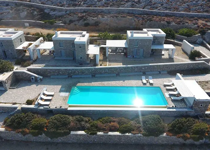 Villa Folegandros Aspropounta Double Beachfront