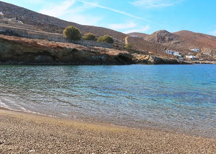 Folegandros Aspropounta Double Beachfront Villa Karavostasis (Folegandros)