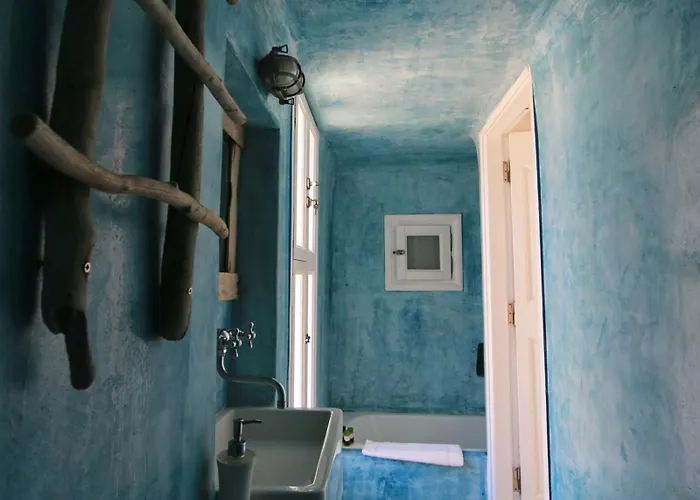 Folegandros Aspropounta Double Beachfront Villa *