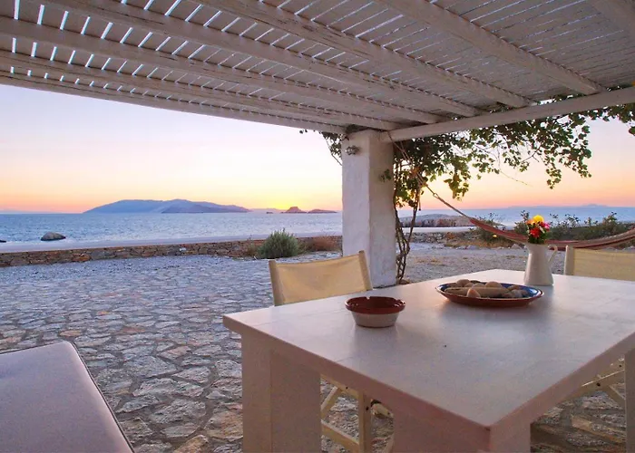 Villa Folegandros Aspropounta Double Beachfront *