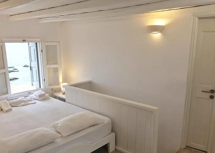 Folegandros Aspropounta Double Beachfront Karavostasis (Folegandros)